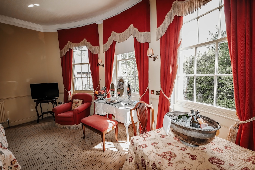 Suite, 1 Queen Bed, Non Smoking - Photo 5