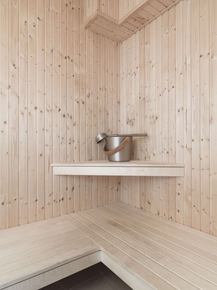 Suite, 1 Bedroom, Sauna - Photo 10