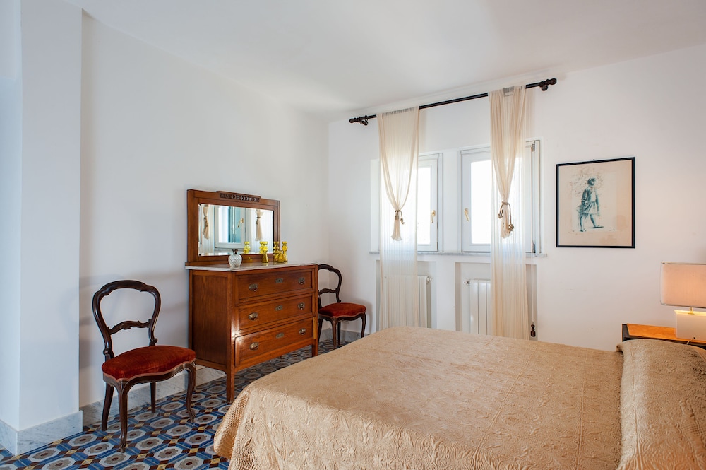 Villa, 5 Bedrooms photo 1