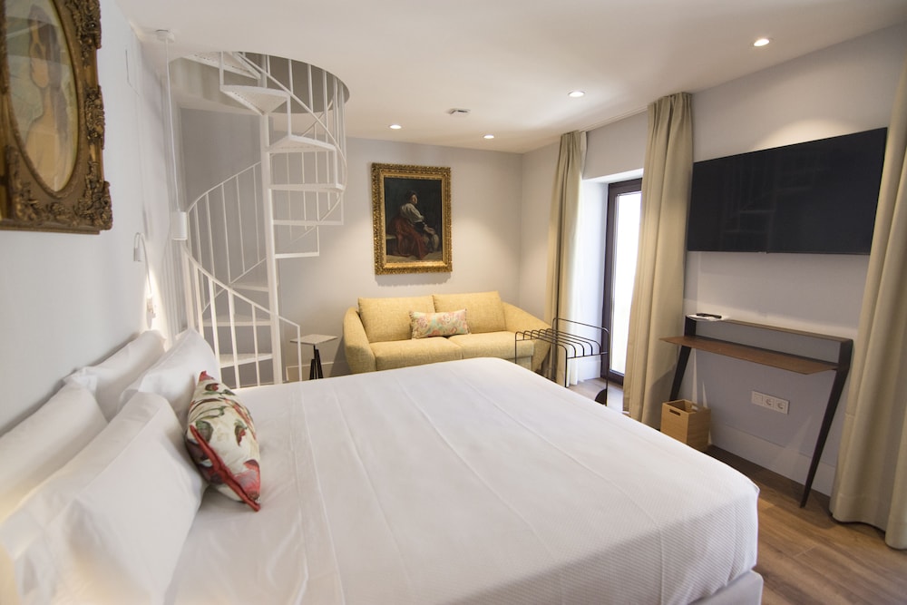 Superior Double Room - Photo 1
