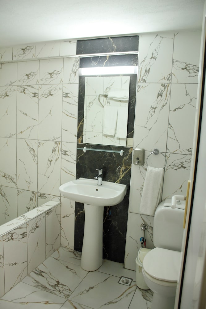 Standard Triple Room photo 2