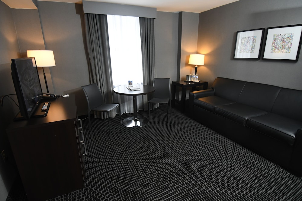 Superior Suite, 1 Bedroom - Photo 7