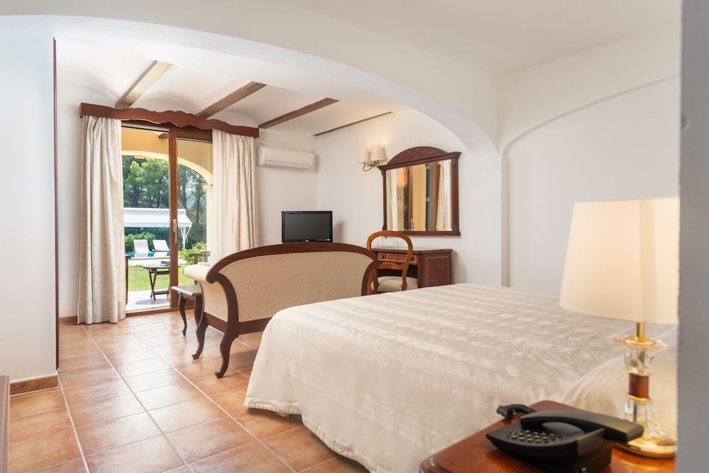 Doble Room with balcony or terrace (600 meters from Main Building)