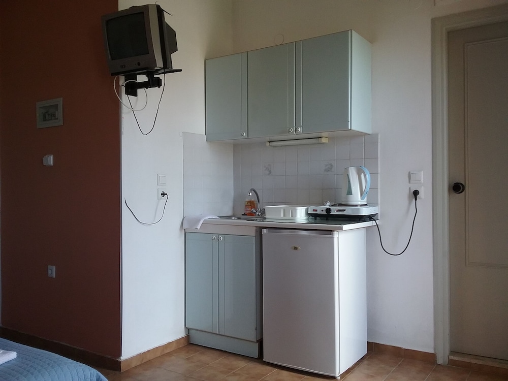 Superior Studio, 1 Double or 2 Twin Beds, Sea View (for 2) photo 3