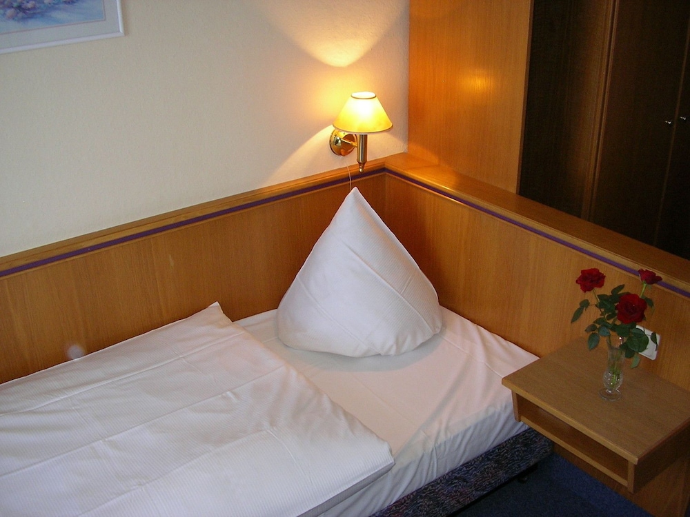 Single Room photo 1
