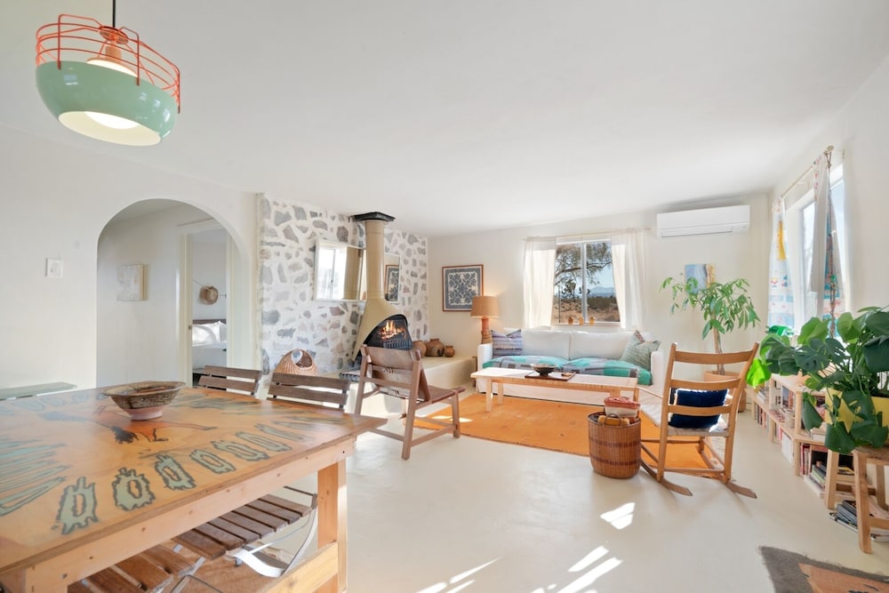 House, 1 Bedroom photo 3