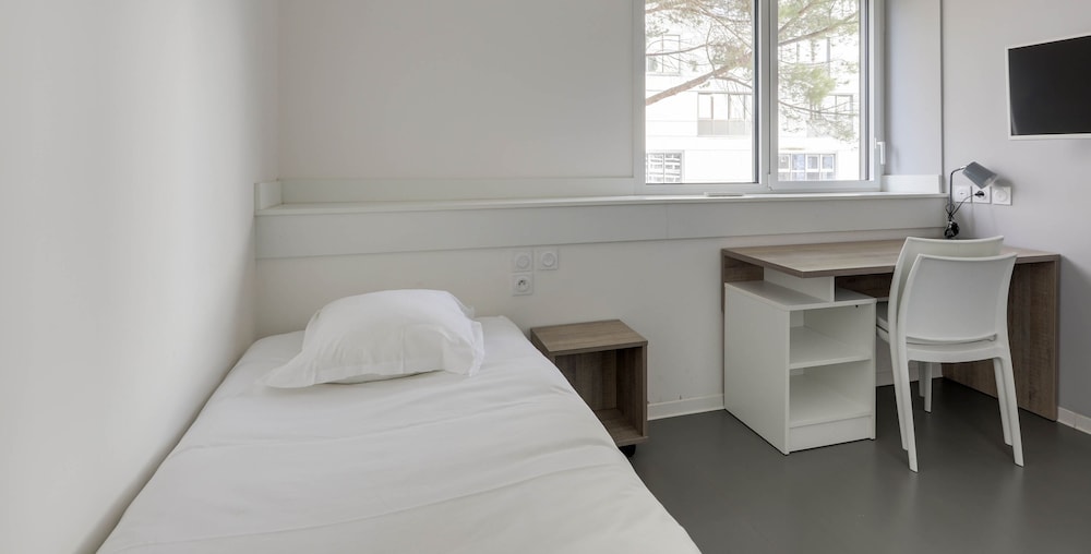 Super Economy Studio (Single Bed)