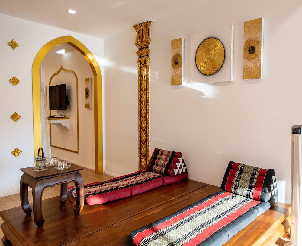 Royal Suite - Photo 3