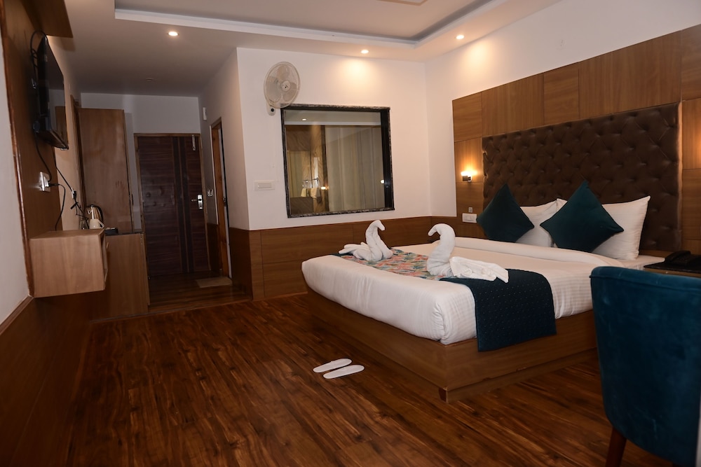 Comfort Double Room, Balcony, Mountain View
