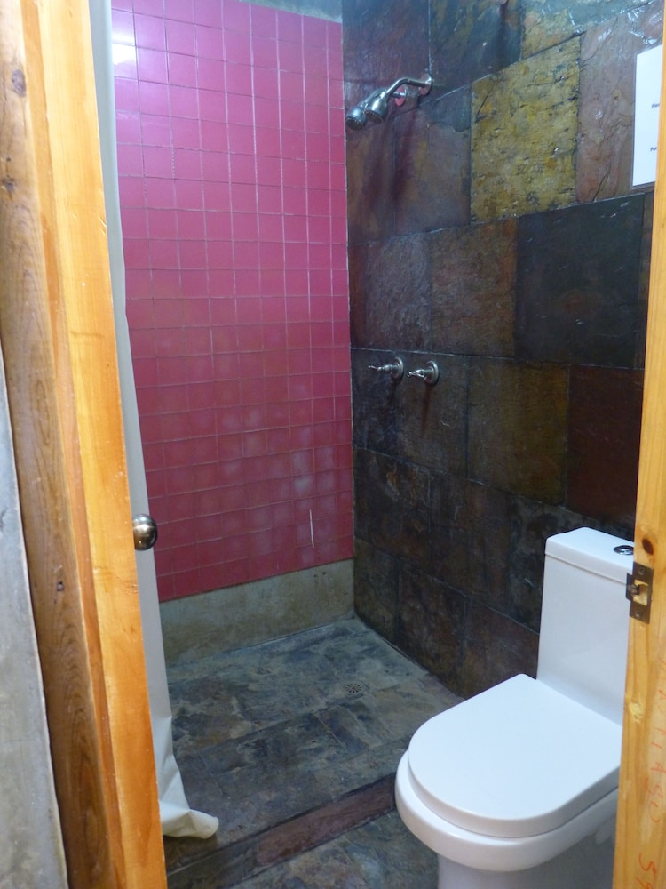 Standard Double Room, Private Bathroom photo 3