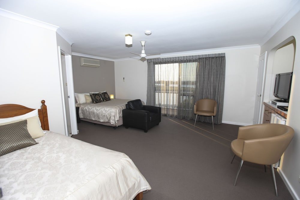 Suite, Ocean View photo 2