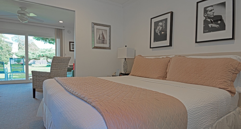 Suite, Kitchen