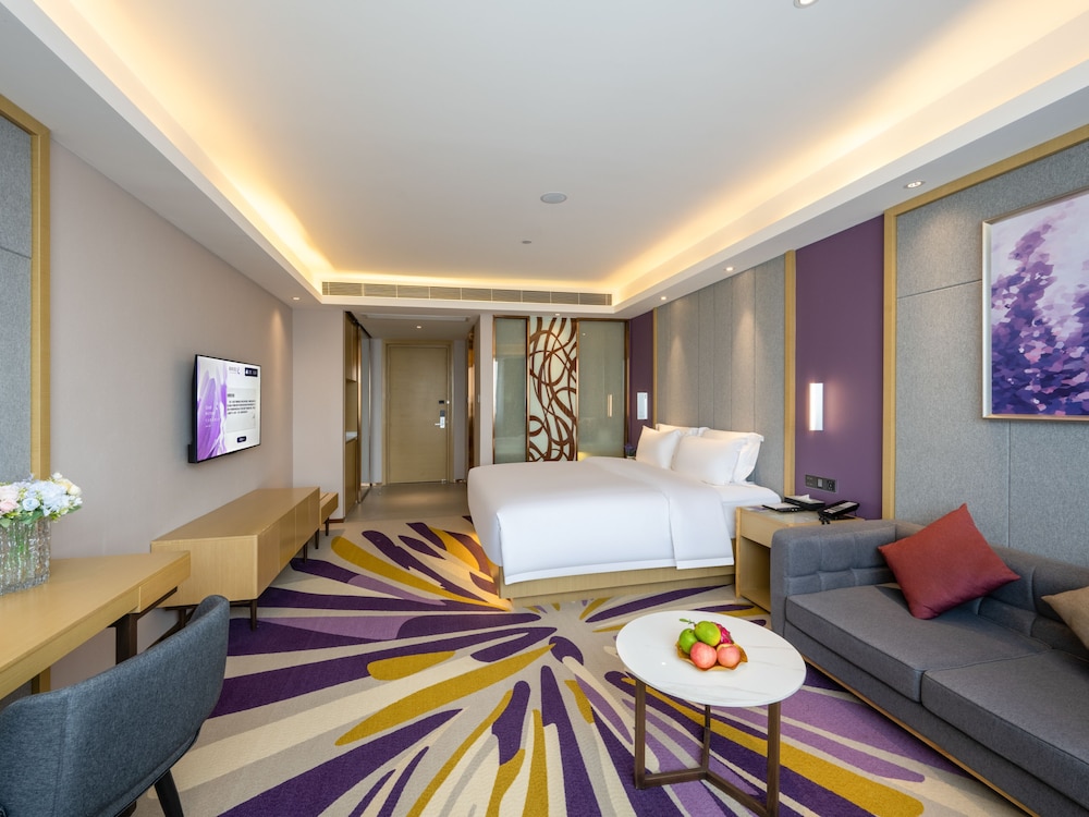 Business Single Room, 1 King Bed photo 3