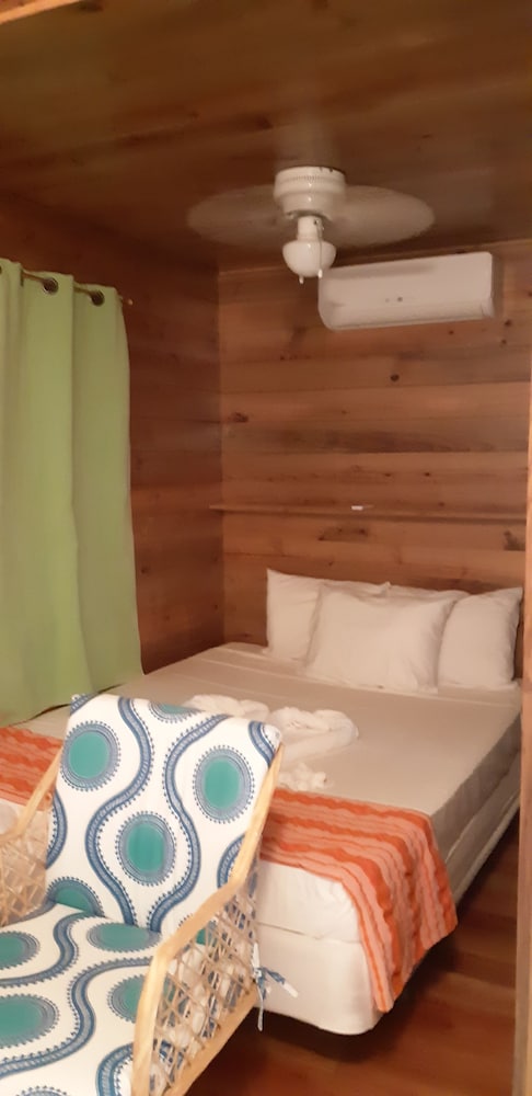 Standard Studio, 1 Queen Bed photo 1