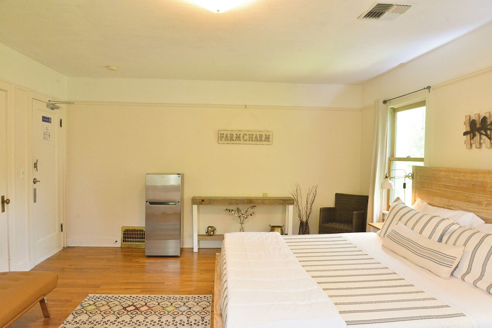 Comfort Room photo 2