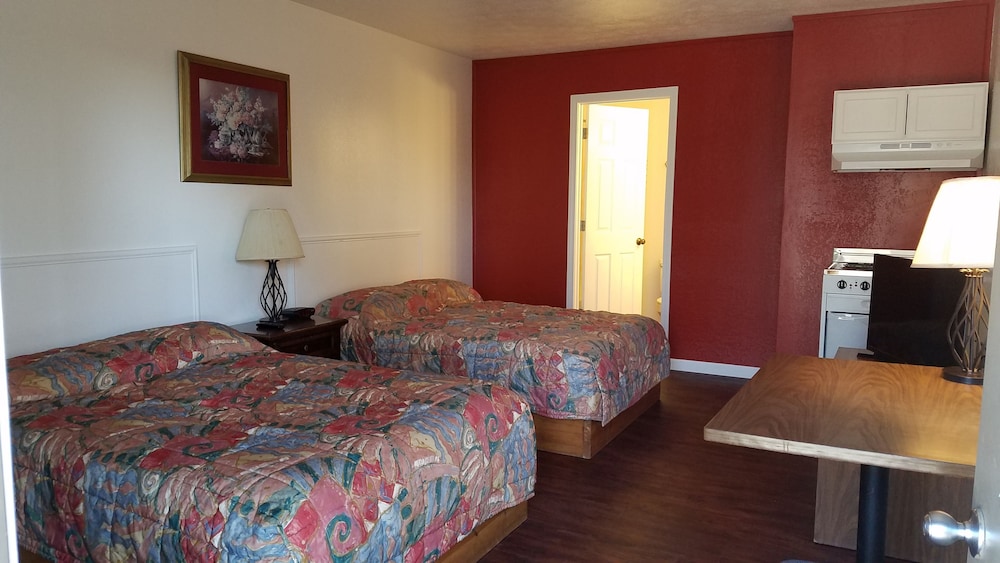 Elite Room, 2 Double Beds, Kitchenette, Ground Floor photo 1