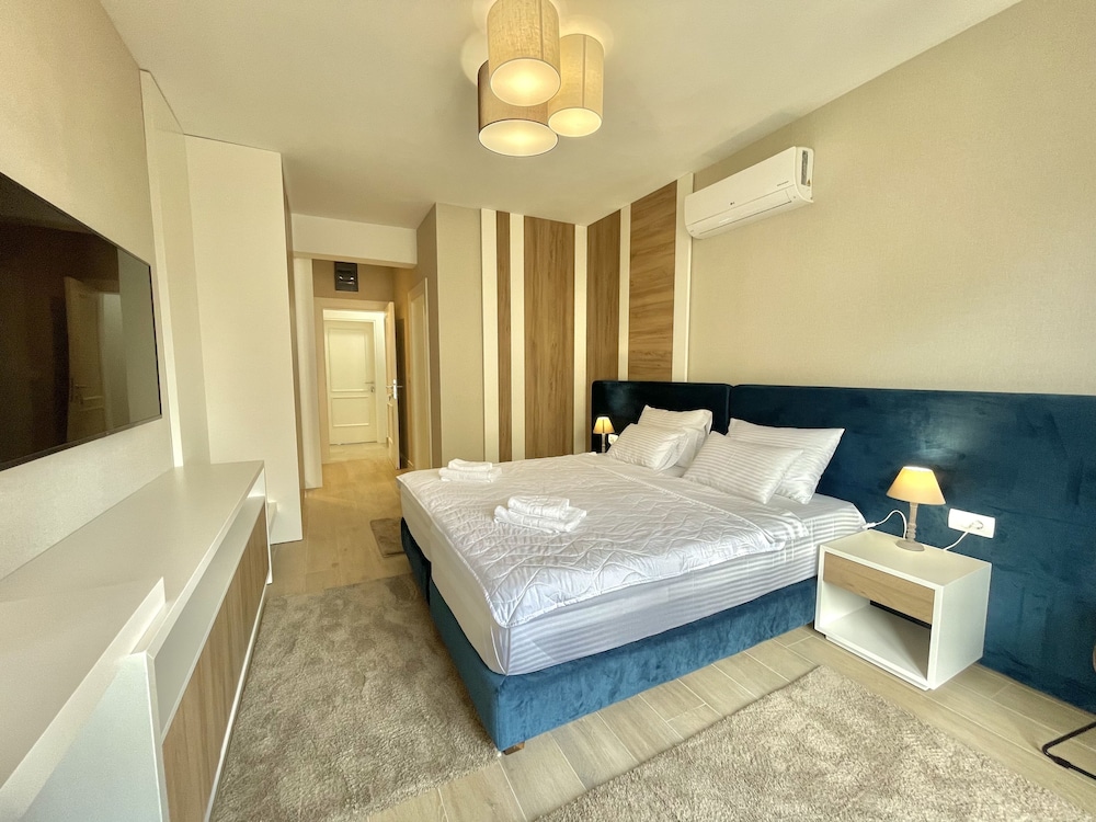 Basic Double or Twin Room - Photo 5