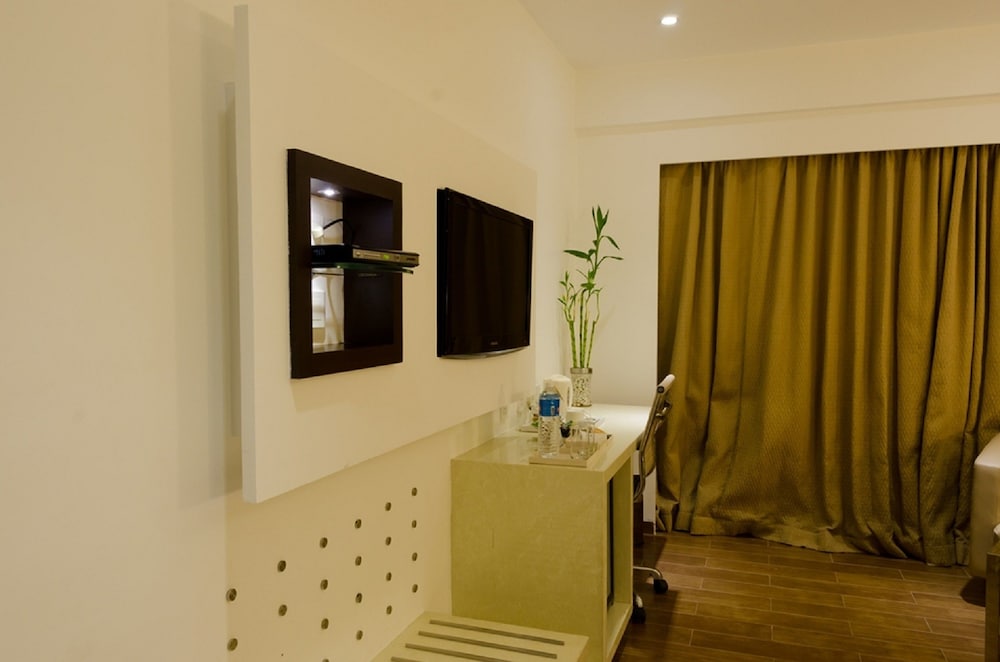 Executive Room - Photo 3