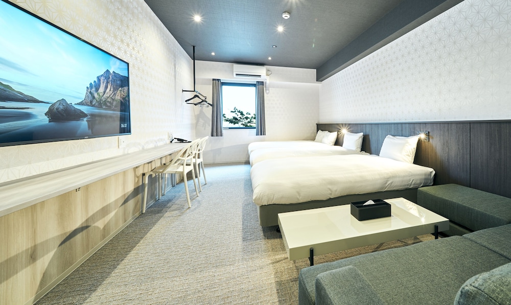 Standard Double Room, Multiple Beds - Photo 7