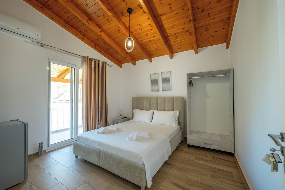 Double Room, Balcony
