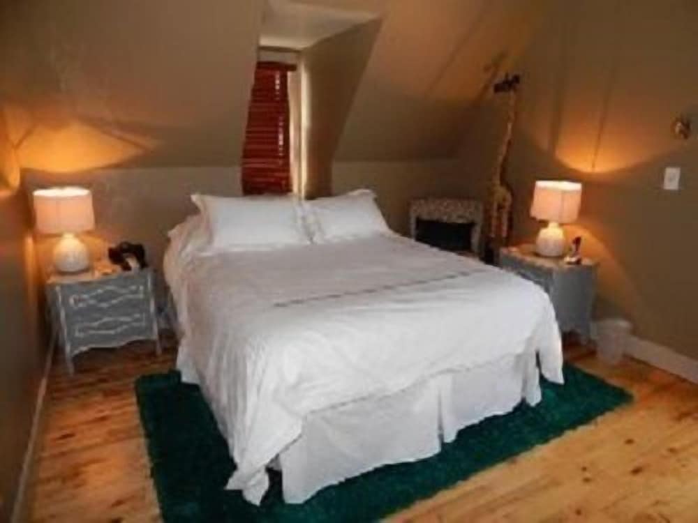 House, 2 Bedrooms photo 1