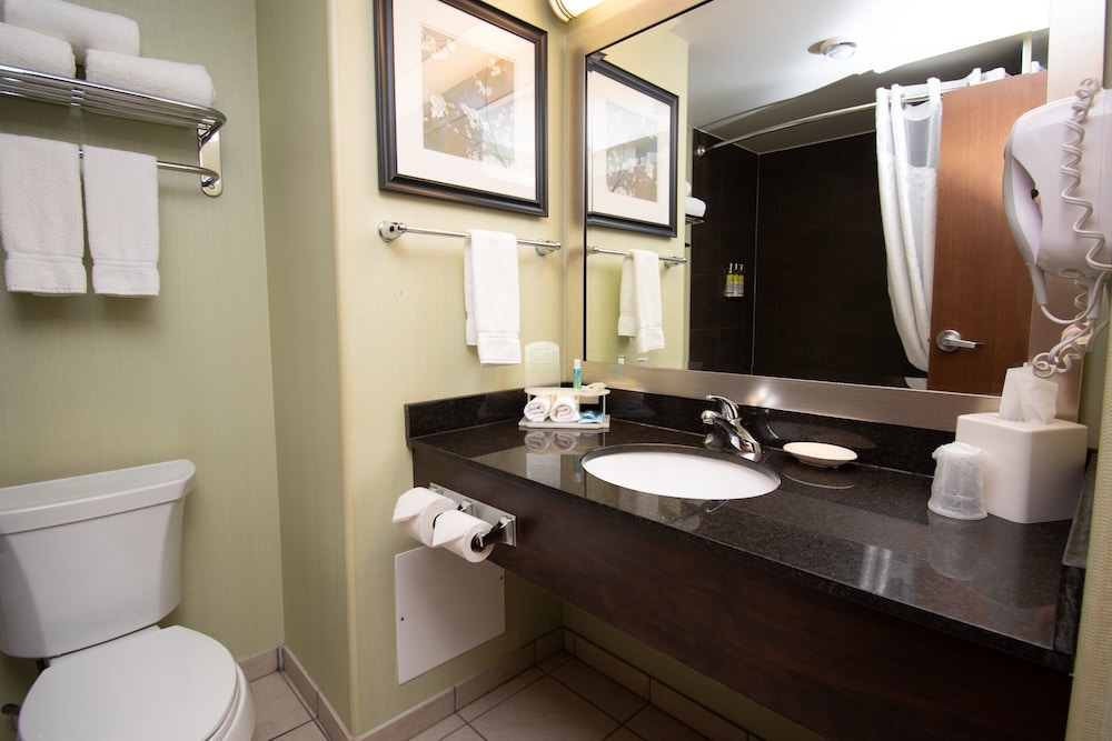 Suite, Multiple Beds - Photo 3