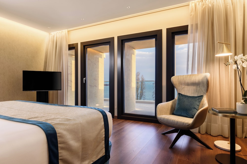 Deluxe Double Room, Terrace