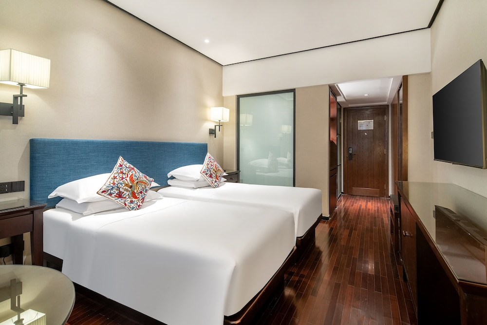 Deluxe Twin Room photo 3