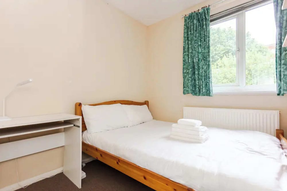 Basic House, Multiple Beds