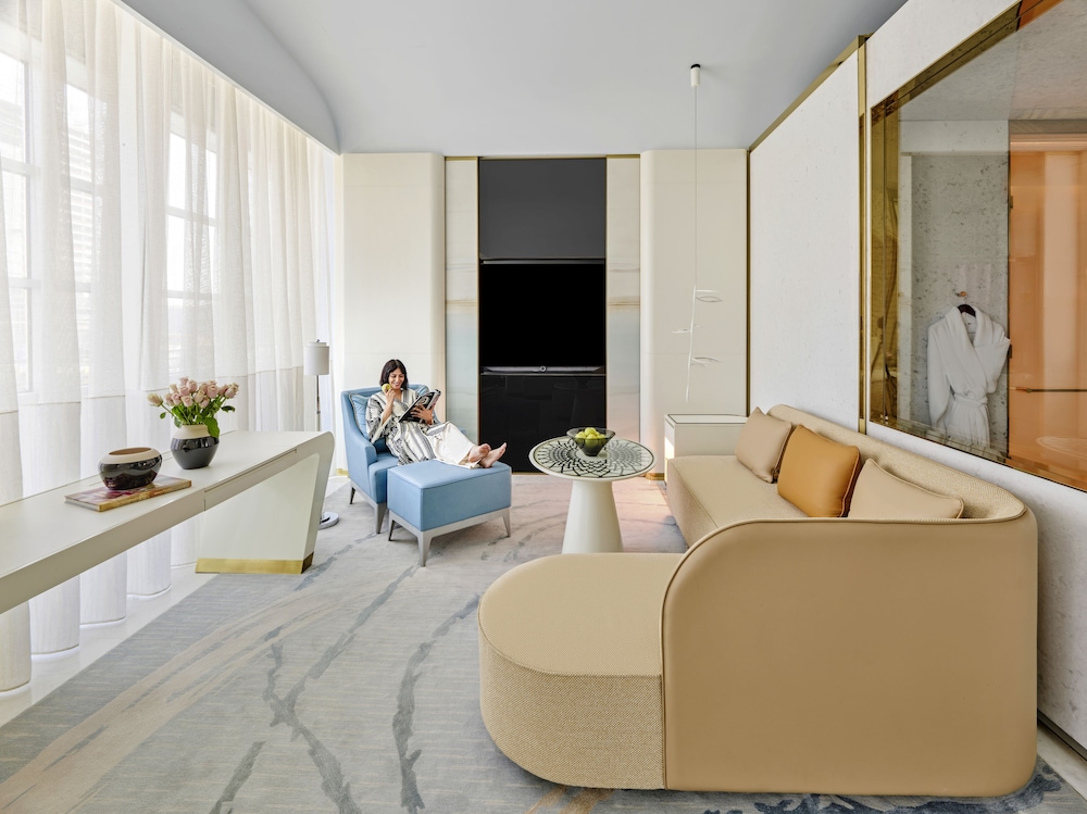 Junior Suite, Sea View (Gold)