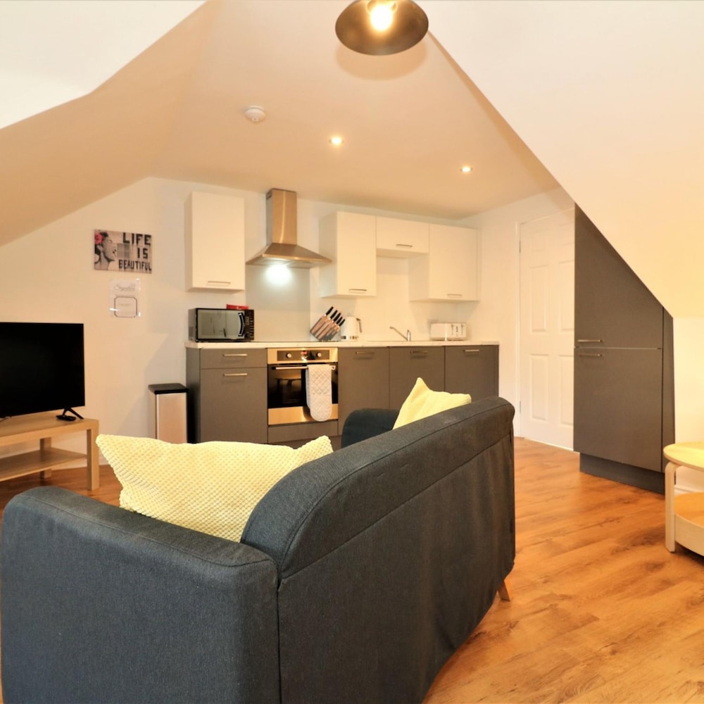Apartment photo 2