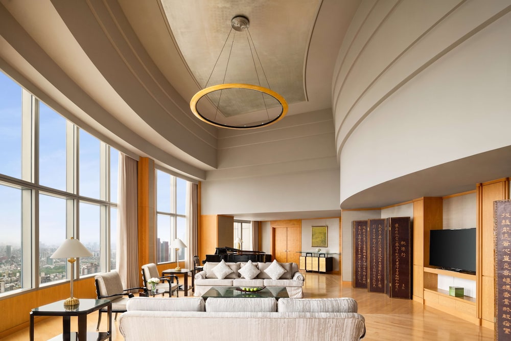 Presidential Suite photo 2