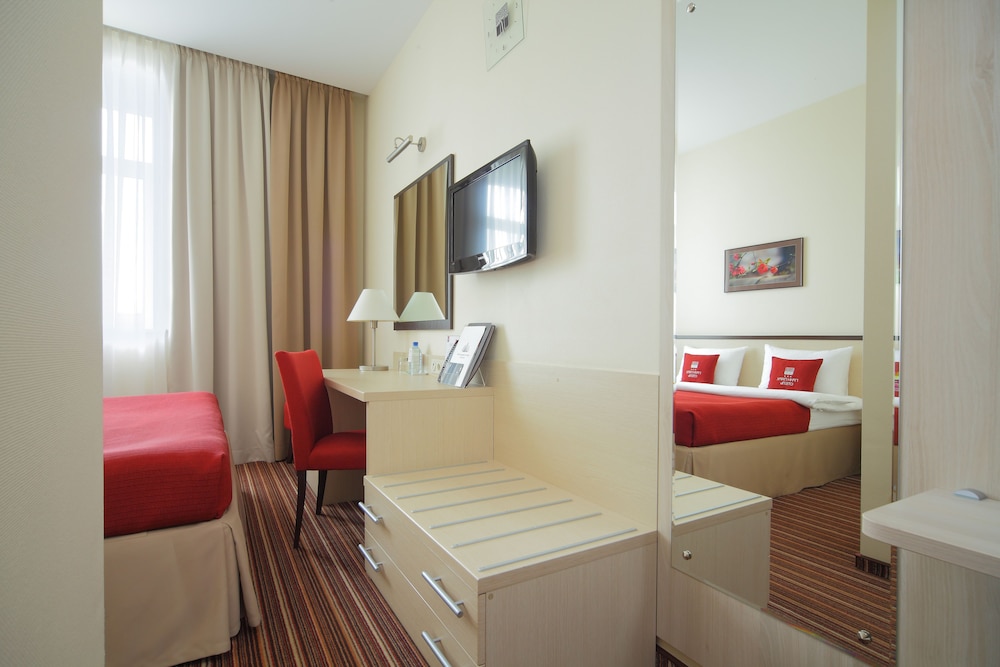 Standard Room photo 2
