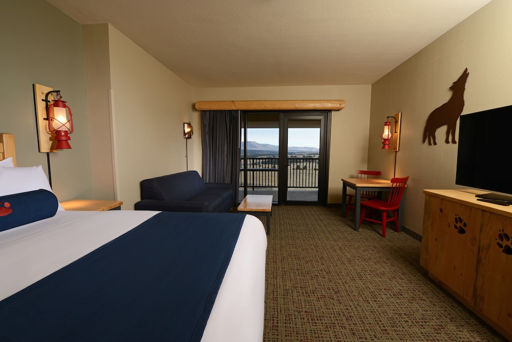 Family Suite with Mountain View - Water Park Included