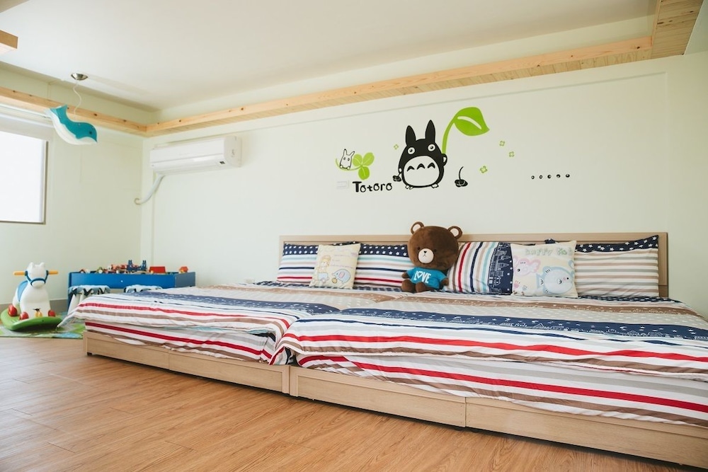 Family Quadruple Room photo 2