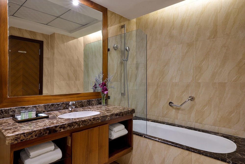 Studio - Complimentary Transfer to Mall of the Emirates, Metro Station & Jumeirah Beach photo 3