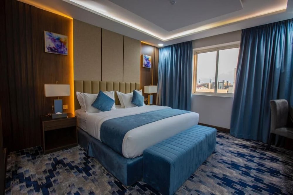 Superior Double or Twin Room photo 2