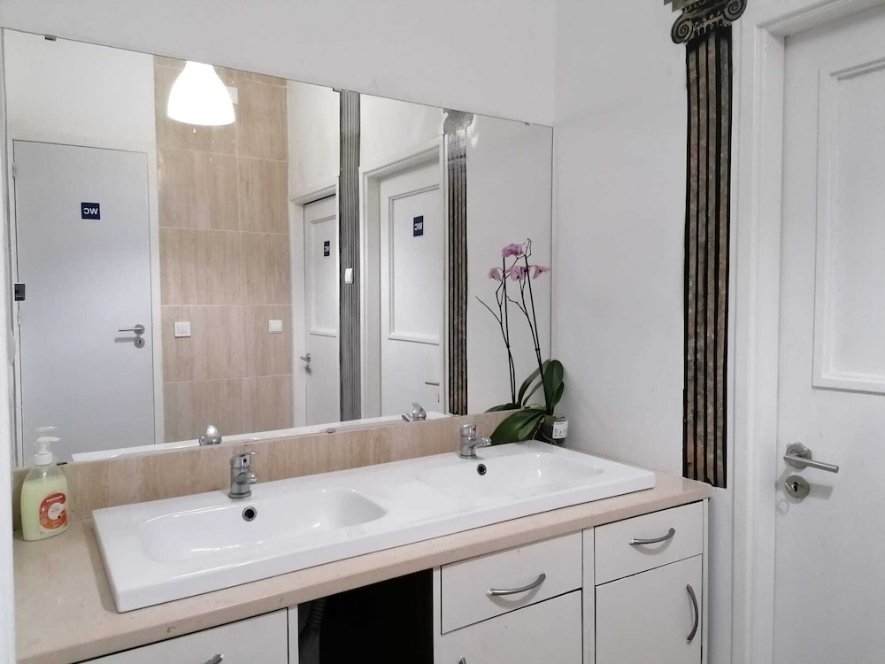 Economy Triple Room, 1 Double Bed, Balcony photo 2