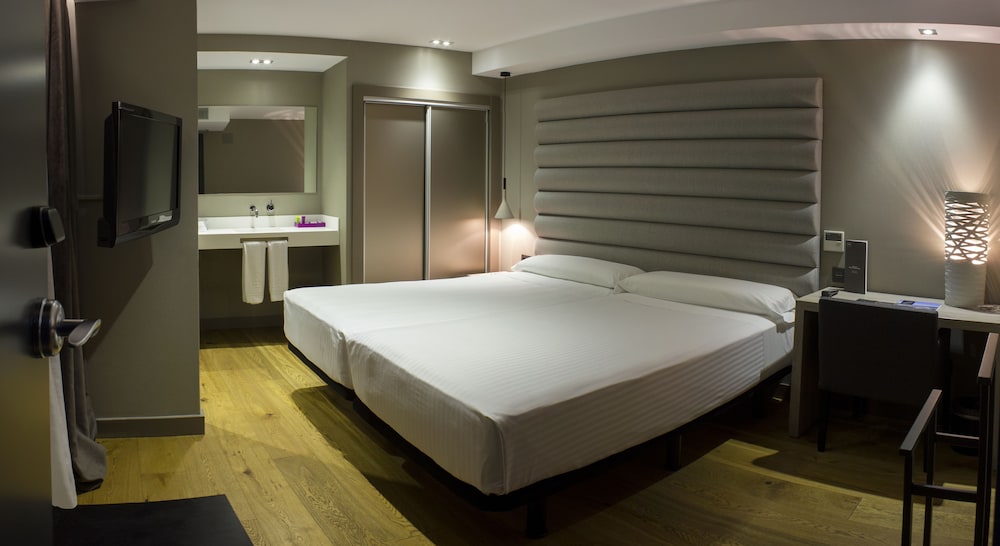 Triple Room - Photo 2