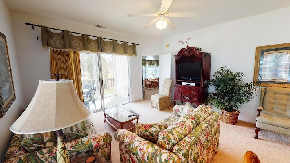 Condo, 2 Bedrooms photo 3