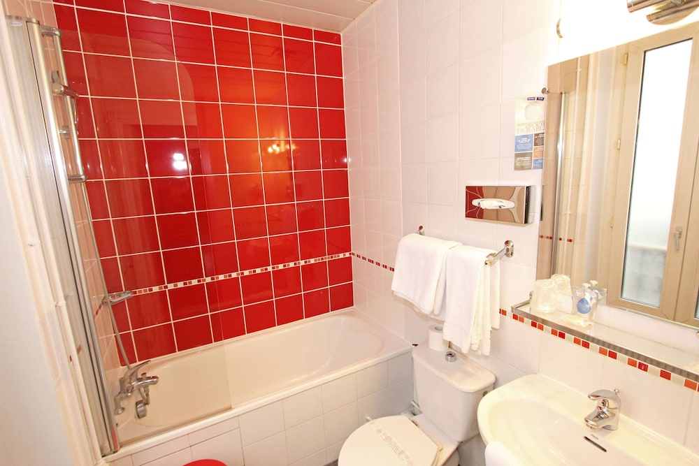Standard Room, 2 Twin Beds photo 3