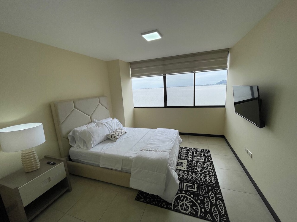 Family Apartment photo 2