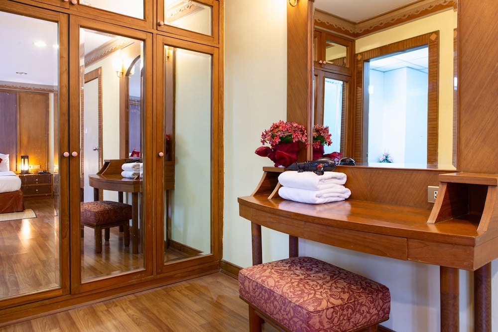 Deluxe Suite photo 3