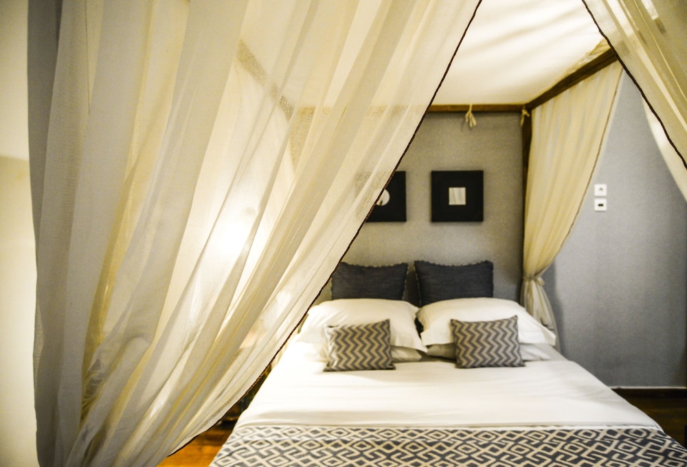 Attic Apartment photo 3