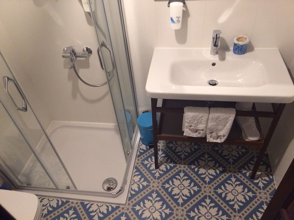 Standard Room photo 3
