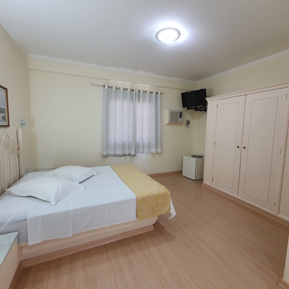 Deluxe Triple Room photo 2