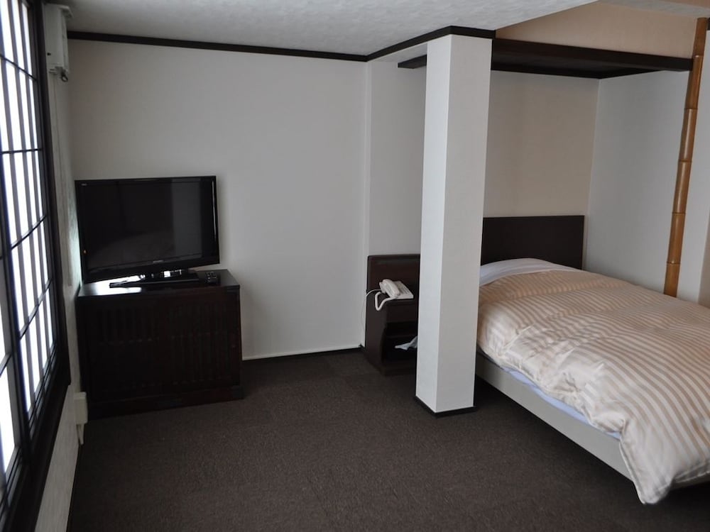 Semi Double Room photo 2