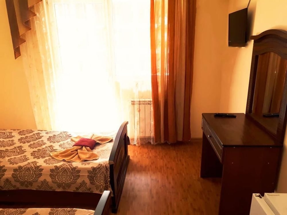 Standard Twin Room photo 2