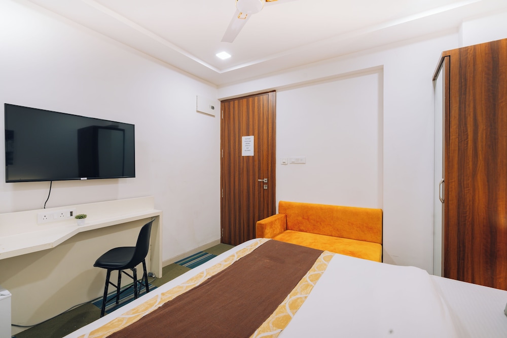 Premium Room - Photo 12