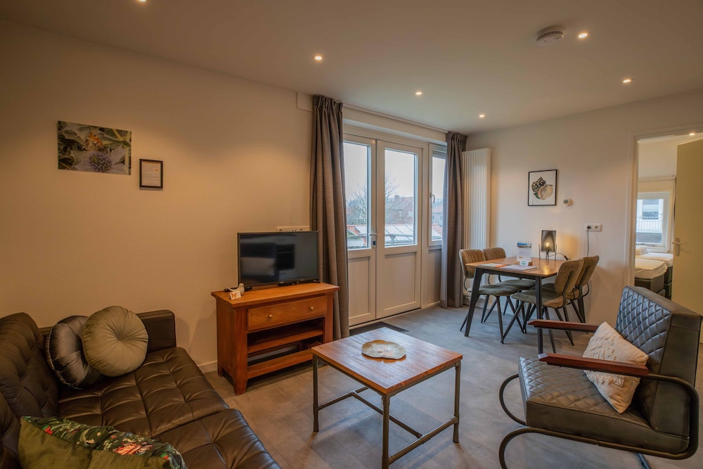 Apartment, Balcony (Heivlinder) photo 1